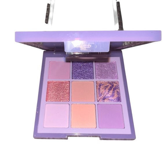HUDA BEAUTY Other - NWT HUDA BEAUTY Pastel Obsessions Lilac Obsessions Eyeshadow Palette Purples